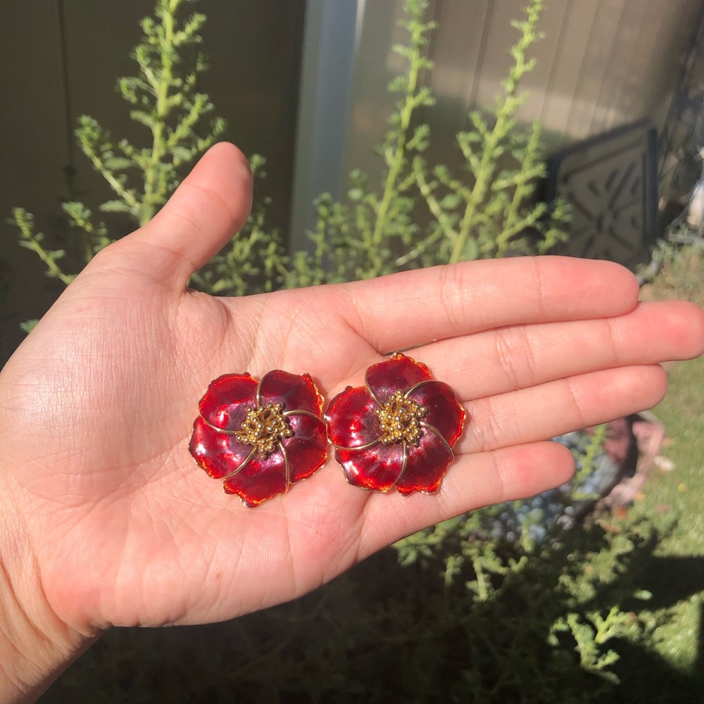 Alana Stewart Deep Red earrings